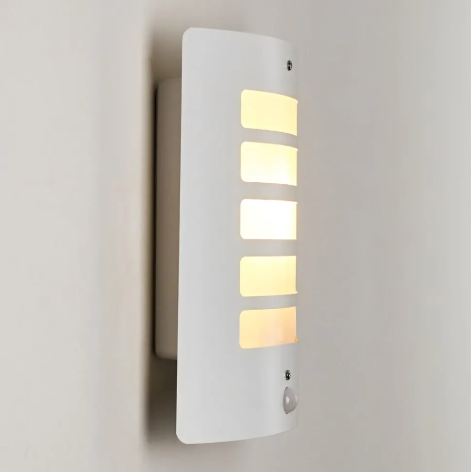 Applique Murale D'Exterieur Alslev Blanc, 1 Lumiere, Detecteur De Mouvement