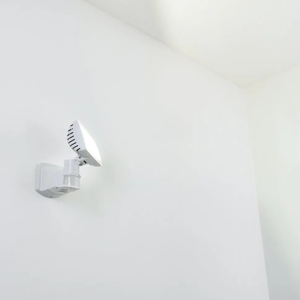 Applique Murale D'Exterieur Loit Led Blanc, 1 Lumiere, Detecteur De Mouvement