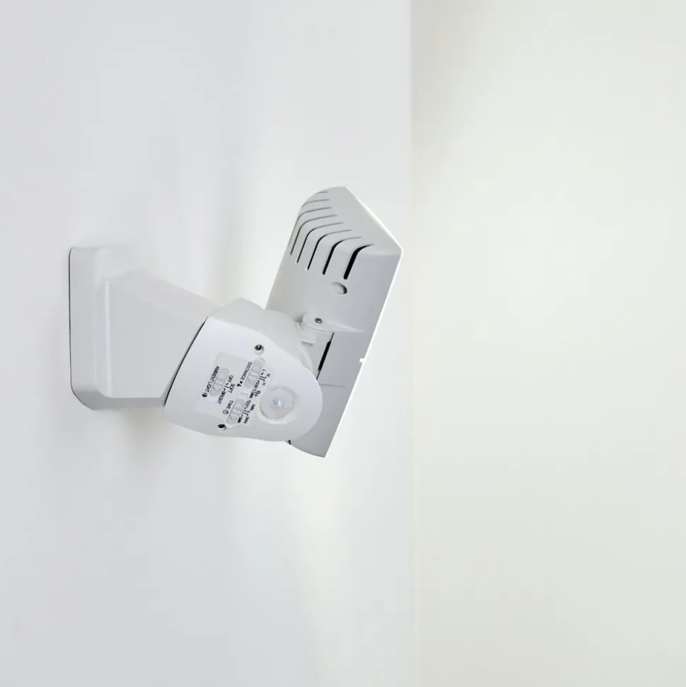 Applique Murale D'Exterieur Loit Led Blanc, 1 Lumiere, Detecteur De Mouvement