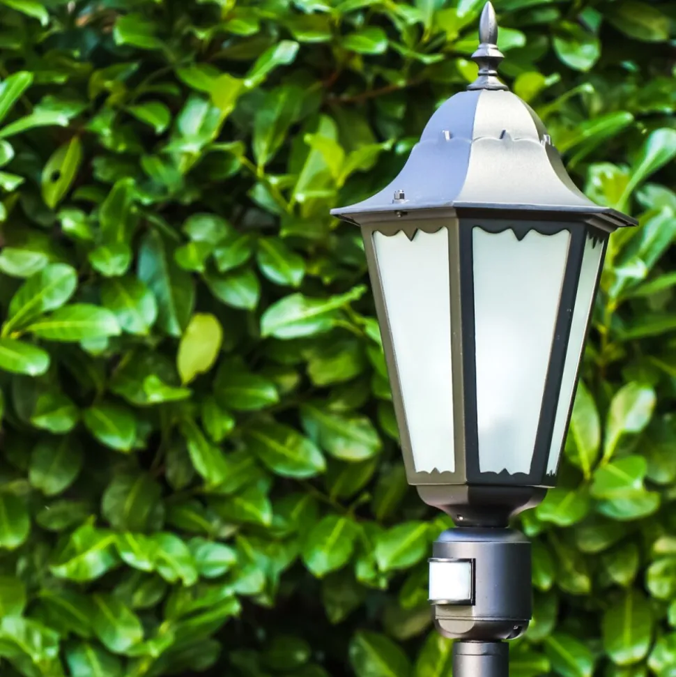 Lampadaire D'Exterieur Hongkong Frost Noir, Detecteur De Mouvement