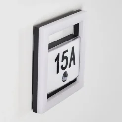 Numero D'Adresse Eclaire Louisville Led Gris, 1 Lumiere, Detecteur De Mouvement